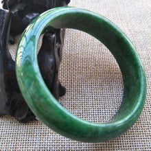 Load image into Gallery viewer, 10% OFF- 57/58/59 mm Certified Natural Jadeite Emerald A Jade HandCarved Round Bracelet Bangle T804