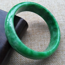 Load image into Gallery viewer, 10% OFF- 58/59/60 mm Certified Natural Jadeite Emerald A*Jade Handcarved Bangle C132
