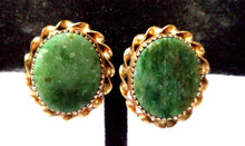 Load image into Gallery viewer, 10% OFF- 2 pcs-Certified Natural Jadeite Emerald Jade A Pair of Jade Flower 5/8" Screw Earrings《Grade A》