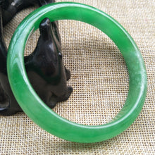 Load image into Gallery viewer, 10% OFF- 63/64/65 mm Certified Natural Jadeite Emerald A*Jade HandCarved Bangle P114