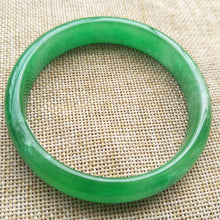 Load image into Gallery viewer, 10% OFF- 63/64/65 mm Certified Natural Jadeite Emerald A*Jade HandCarved Bangle P114