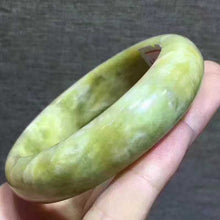 Load image into Gallery viewer, 10% OFF- 58/59/60 mm Certified Natural Jadeite Emerald A*Jade HandCarved Fluttering Flower Bangle