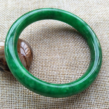 Load image into Gallery viewer, 10% OFF- 57/58/59 mm Certified Natural Jadeite Emerald A*Jade Handcarved Bangle C149