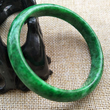 Load image into Gallery viewer, 10% OFF- 57/58/59 mm Certified Natural Jadeite Emerald A*Jade Handcarved Bangle C121