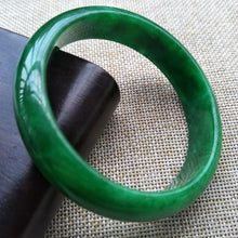 Load image into Gallery viewer, 10% OFF- 57/58/59 mm Certified Natural Jadeite Emerald A*Jade Handcarved Bangle C129