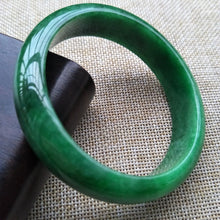 Load image into Gallery viewer, 10% OFF- 58/59/60 mm Certified Natural Jadeite Emerald A*Jade Handcarved Bangle C131