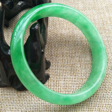 Load image into Gallery viewer, 10% OFF- 57/58/59 mm Certified Natural Jadeite Emerald A*Jade HandCarved Bangle P110