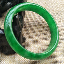 Load image into Gallery viewer, 10% OFF- 56/57/58mm Certified Natural Jadeite Emerald A*Jade HandCarved Bangle T112