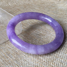 Load image into Gallery viewer, 10% OFF- 58/59/60mm Certified Natural Lavender Jadeite Emerald A*Jade HandCarved Bangle L084