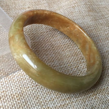 Load image into Gallery viewer, 10% OFF- 57/58/59mm Certified Natural Red Green Jadeite Emerald A*Jade HandCarved Bangle C004