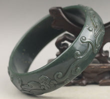 Load image into Gallery viewer, 10% OFF- 77/78/79mm Certified China Natural Green Hetian Emerald A*Jade HandCaved Double Dragons Bangle BIG NO.F508