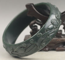 Load image into Gallery viewer, 10% OFF- 77/78/79mm Certified China Natural Green Hetian Emerald A*Jade HandCaved Double Dragons Bangle BIG NO.F508