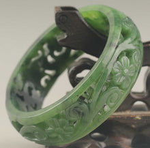 Load image into Gallery viewer, 10% OFF- 59/60/61mm Certified Chinese Natural Green Hetian Emerald A*Jade HandCaved Flower Hollowed Out Bangle A1940