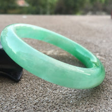 Load image into Gallery viewer, 10% OFF- 55/56/57mm Certified Natural Icy Jadeite Emerald A*Jade HandCarved Bangle B086