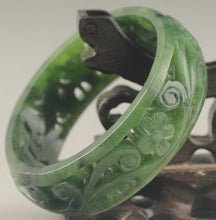 Load image into Gallery viewer, 10% OFF- 59/60/61mm Certified Chinese Natural Green Hetian Emerald A*Jade HandCaved Flower Hollowed Out Bangle A1940
