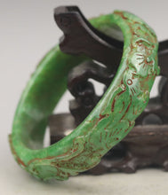 Load image into Gallery viewer, 10% OFF- 60/61/62 mm Certified Natural Green Jadeite Emerald A*Jade HandCarved Bangle A1940
