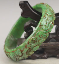 Load image into Gallery viewer, 10% OFF- 60/61/62 mm Certified Natural Green Jadeite Emerald A*Jade HandCarved Bangle A1940
