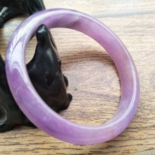 Load image into Gallery viewer, 10% OFF- 58/59/60mm Certified Natural Lavender Jadeite Emerald A*Jade HandCarved Bangle H109