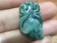 Load image into Gallery viewer, 10% OFF- Certified Natural Oily Green Jadeite Emerald A*Jade HandCarved Peachant Pendant 3711