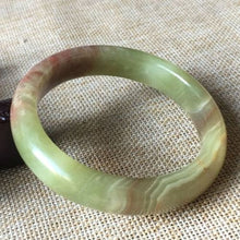 Load image into Gallery viewer, 10% OFF- 57/58/59mm Certified Natural Color Jadeite Emerald A*Jade HandCarved Bangle A335