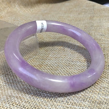 Load image into Gallery viewer, 10% OFF- 59/60/61mm Certified Natural Lavender Jadeite Emerald A*Jade HandCarved Bangle HA2114