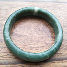 Load image into Gallery viewer, 10% OFF- 58/59/60mm Certified Natural Oily Green Jadeite Emerald A*Jade HandCarved Bangle H104