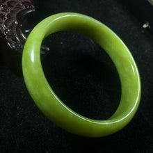 Load image into Gallery viewer, 10% OFF- 58/59/60mm Certified Natural Green Huanglong Emerald A*Jade HandCarved Bangle aSW