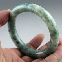 Load image into Gallery viewer, 10% OFF- 59/60/61mm Certified Natural Oily Green Jadeite Emerald A*Jade HandCarved Bangle 1096