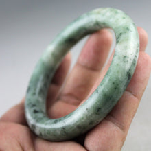 Load image into Gallery viewer, 10% OFF- 59/60/61mm Certified Natural Oily Green Jadeite Emerald A*Jade HandCarved Bangle 1096
