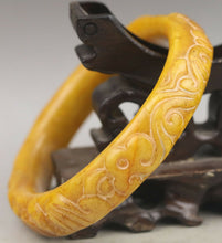 Load image into Gallery viewer, 10% OFF- 59/60/61mm Certified Natural Jadeite Emerald A*Jade HandCarved Dragon Bangle NO.G422