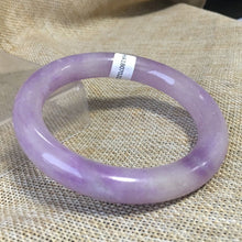 Load image into Gallery viewer, 10% OFF- 59/60/61mm Certified Natural Lavender Jadeite Emerald A*Jade HandCarved Bangle HA2114