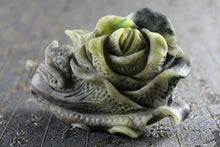 Load image into Gallery viewer, 4.5'' L-Chinese Genuine Natural Multi-Color Jade Handcarved Lucky Cabbage statue 0189