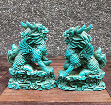 Load image into Gallery viewer, 3.74''H- A Pair of Chinese Natural Antique Exquisite Turquoise Handcarved Sculpture Lion Statues