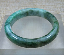 Load image into Gallery viewer, 10% OFF- 55/56/57mm Certified Natural Jadeite Emerald A*Jade HandCarved Bangle Z4097