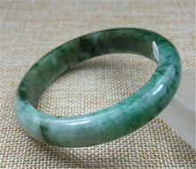 Load image into Gallery viewer, 10% OFF- 55/56/57mm Certified Natural Jadeite Emerald A*Jade HandCarved Bangle Z4097