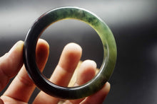 Load image into Gallery viewer, 10% OFF- 56/57/58mm Certified Natural Jadeite Emerald A*Jade HandCarved Round Bangle A-256