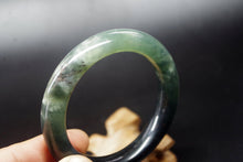 Load image into Gallery viewer, 10% OFF- 56/57/58mm Certified Natural Jadeite Emerald A*Jade HandCarved Round Bangle A-256