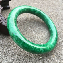 Load image into Gallery viewer, 10% OFF- 57/58/59mm Certified Natural Green Jadeite Emerald A*Jade HandCarve Round Bracelet Bangle GX3738