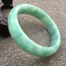 Load image into Gallery viewer, 10% OFF- 56/57/58mm Certified Natural Jadeite Emerald A*Jade Handcarved Bangle x9413