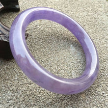 Load image into Gallery viewer, 10% OFF- 55/56/57mm Certified Natural Lavender Jadeite Emerald A*Jade HandCarved Round Bangle x9415