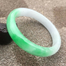 Load image into Gallery viewer, 10% OFF- 58/59/60mm Certified Natural Jadeite Emerald A*Jade HandCarved Bangle GX3220 with Gift Box