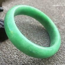 Load image into Gallery viewer, 10% OFF- 57/58/59mm Certified Natural Jadeite Emerald A*Jade HandCarved Bracelet Bangle x9402