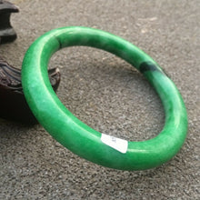 Load image into Gallery viewer, 10% OFF- 58/59/60mm Certified Natural Green Jadeite Emerald A*Jade HandCarve Round Bracelet Bangle X2173