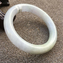 Load image into Gallery viewer, 10% OFF- 56/57/58mm Certified Natural Lavender Jadeite Emerald A*Jade HandCarved Round Bracelet Bangle HA1118