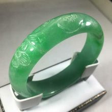 Load image into Gallery viewer, 10% OFF- 56/57/58mm Certified Natural Jadeite Emerald A*Jade Handcarved Ruyi Flower Bangle GX3138