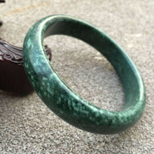 Load image into Gallery viewer, 10% OFF- 56/57/58mm Certified Natural Jadeite Emerald A*Jade Handcarved Bangle GX0256 with Gift Box