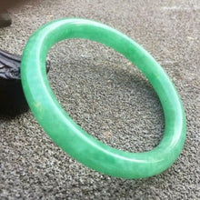 Load image into Gallery viewer, 10% OFF- 58/59/60mm Certified Natural Jadeite Emerald A*Jade HandCarved Round Bracelet Bangle x9400
