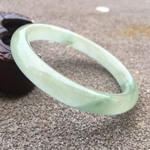 Load image into Gallery viewer, 10% OFF- 56/57/58mm Certified Natural Jadeite Emerald A*Jade HandCarved Round Bracelet Bangle GX615
