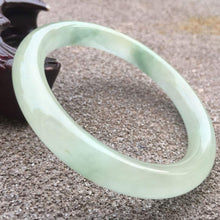 Load image into Gallery viewer, 10% OFF- 56/57/58mm Certified Natural Jadeite Emerald A*Jade HandCarved Round Bracelet Bangle GX615