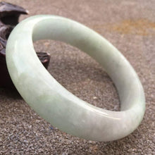 Load image into Gallery viewer, 10% OFF- 60/61/62mm Certified Natural Lavender Jadeite Emerald A*Jade HandCarved Bracelet Bangle GX373
